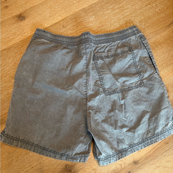 Nike Charcoal Elastic Waist Shorts - Picture 3 of 3